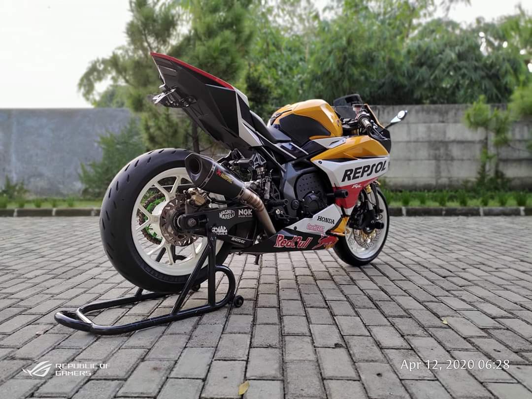 Sharing Testimoni Honda CBR250RR Pakai Ban 180 Bikers Indonesia